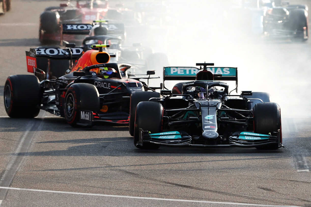 レッドブルF1首脳 「ペレスがリスタートでホイールスピンしたのは幸運」
