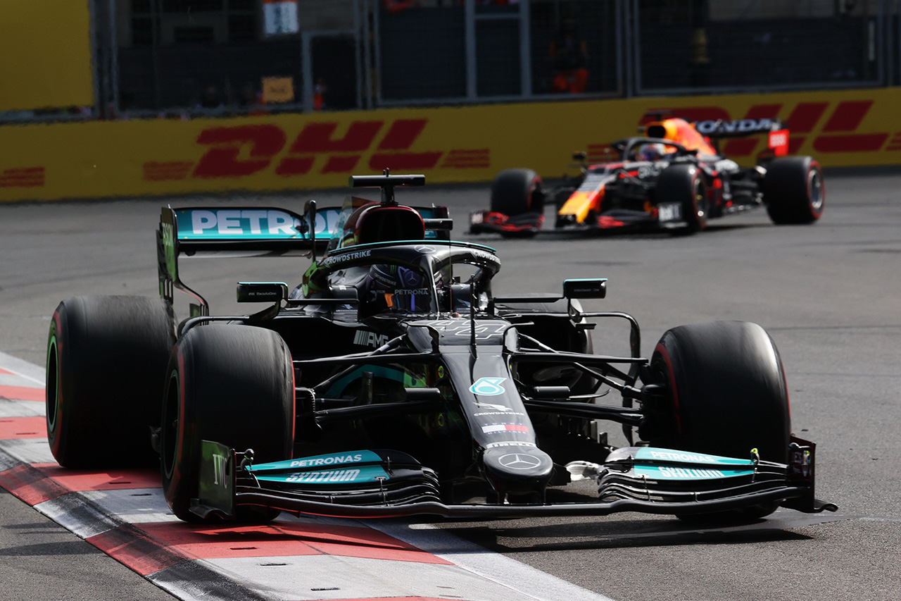 ルイス・ハミルトン 「レッドブル・ホンダF1はメルセデスよりも速い」