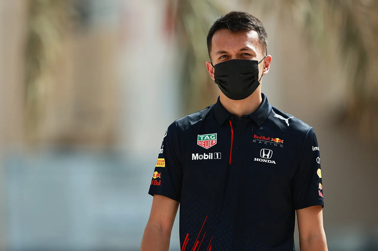レッドブルF1、“影の立役者”アルボン不在でF1フランスGPに臨む