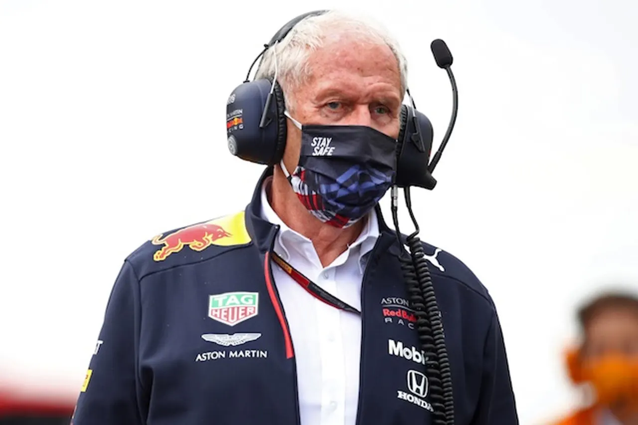 レッドブルF1首脳、メルセデスの心理戦は「無駄な努力」