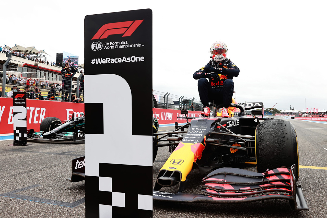 レッドブルF1代表 「バルセロナの二の舞を避けるために勝負に出た」
