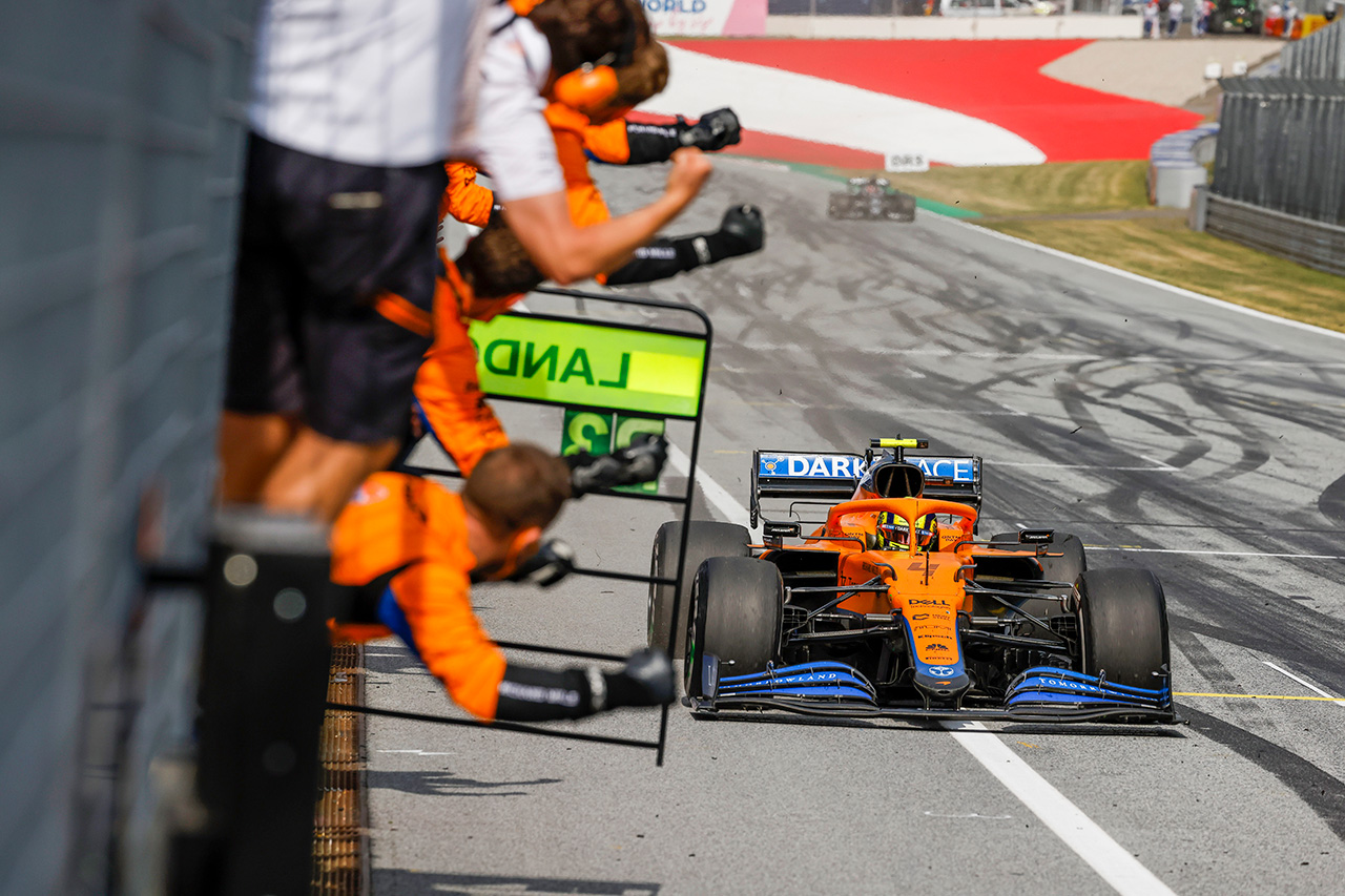 レッドブルF1陣営さえも！ ランド・ノリスへのペナルティに非難集中