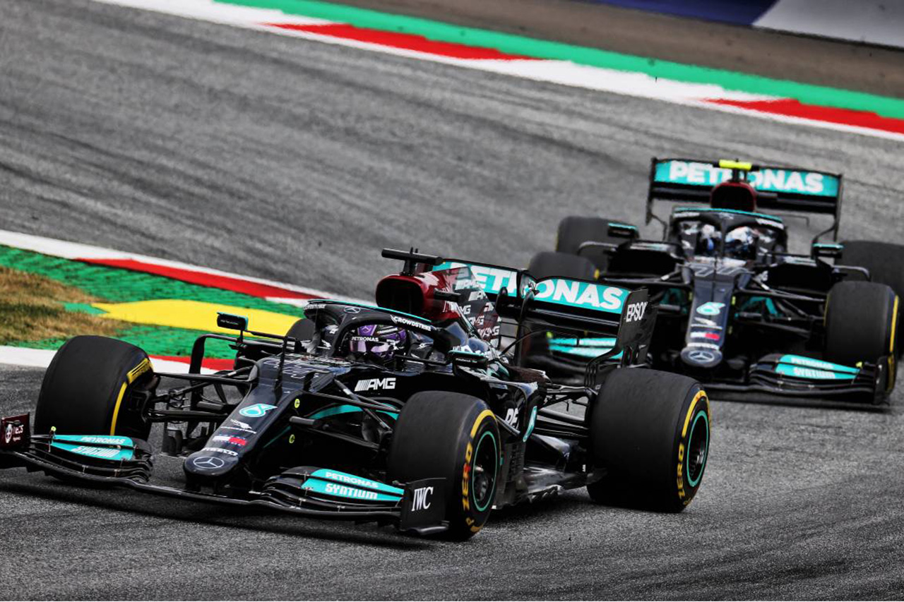 メルセデスF1がルイス・ハミルトンへのチームオーダーを躊躇った理由