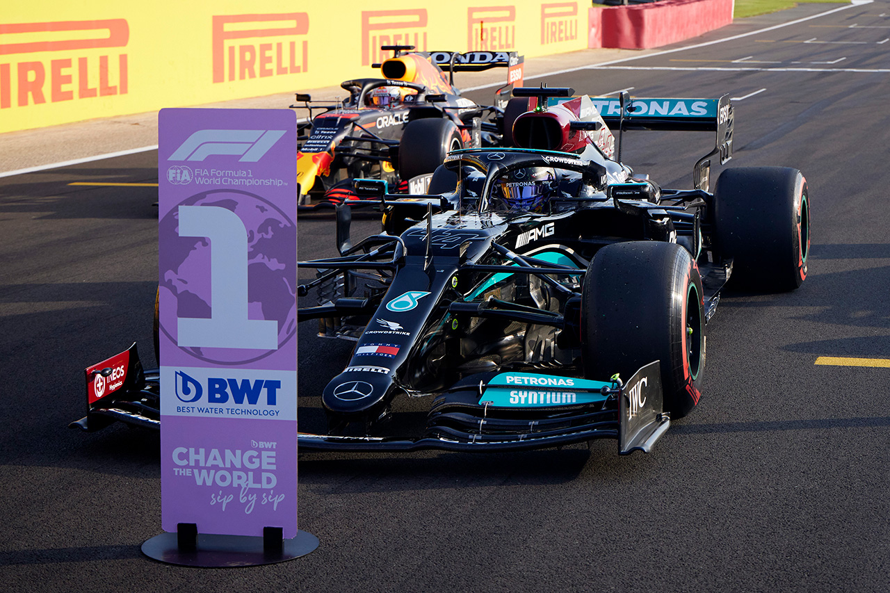メルセデスF1代表 「スプリント予選は“トレイン”もしくは“クラッシュ祭り”」