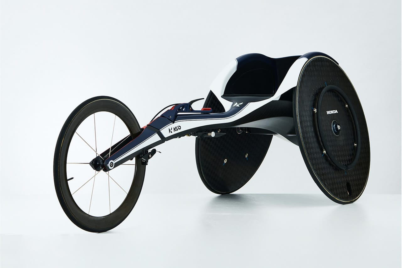 アルファタウリ・ホンダF1×RDS×伊藤智也 『RDS WF01TR AT01』発表