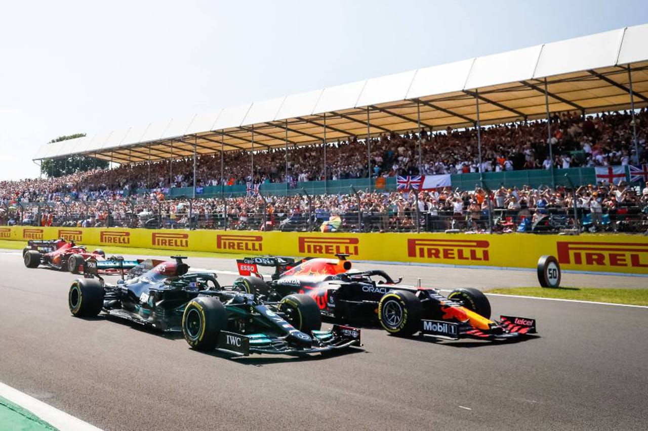 メルセデスF1首脳 「ハミルトンの追い抜きはFIAのガイダンスに準拠」