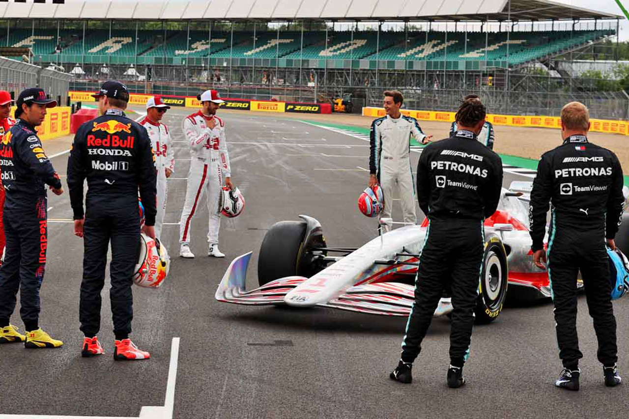 フェルスタッペン 「F1はインディカーのような同一マシンにはならない」