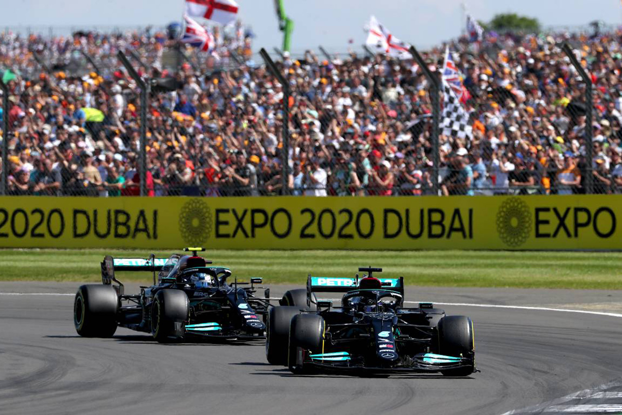 メルセデスF1、ボッタスにハミルトンのマシンの損傷チェックを依頼