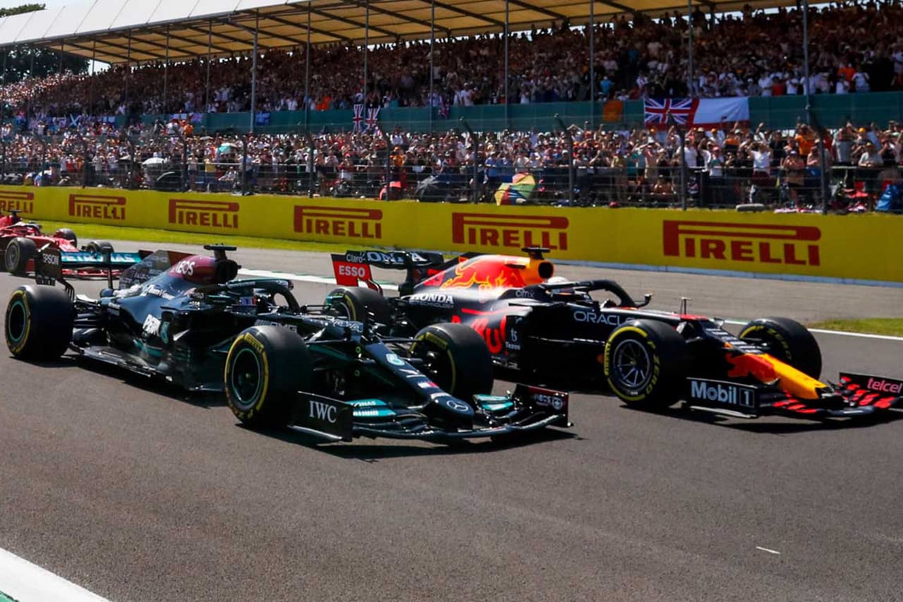 レッドブルF1、ルイス・ハミルトンのペナルティについて再審請求