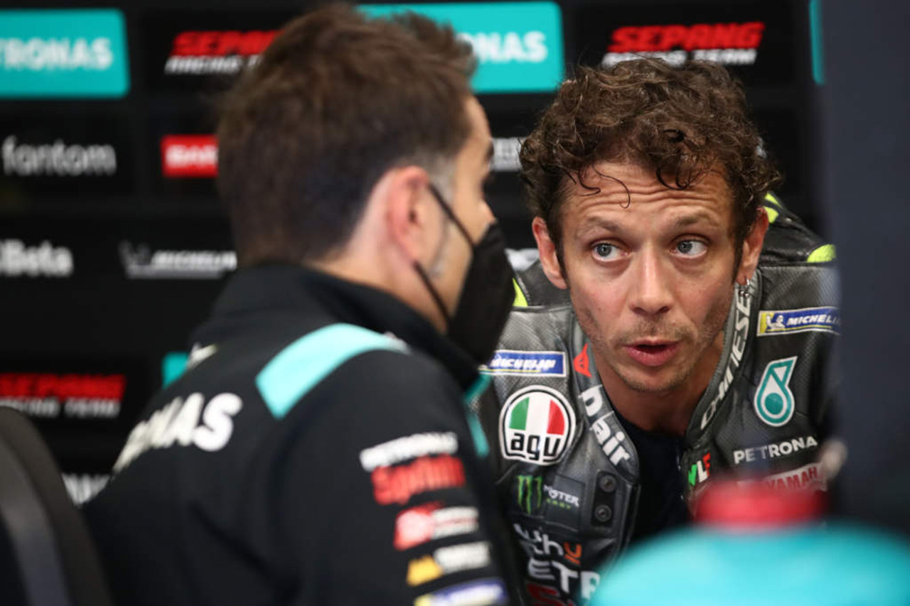 バレンティーノ・ロッシ、本日の記者会見でMotoGP引退を発表との報道
