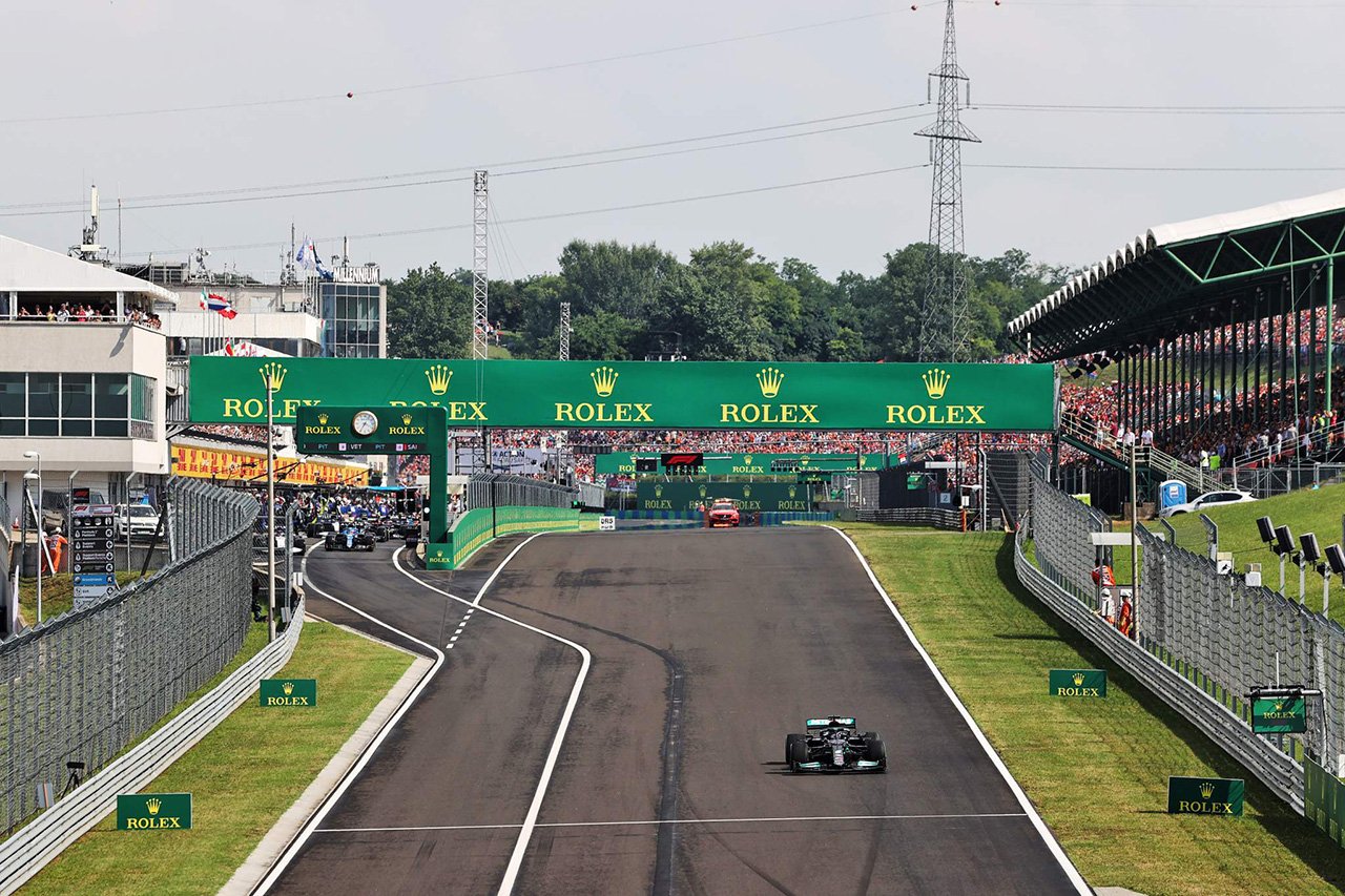 メルセデスF1、前言撤回「ハミルトンをピットに入れなかったのはミス」