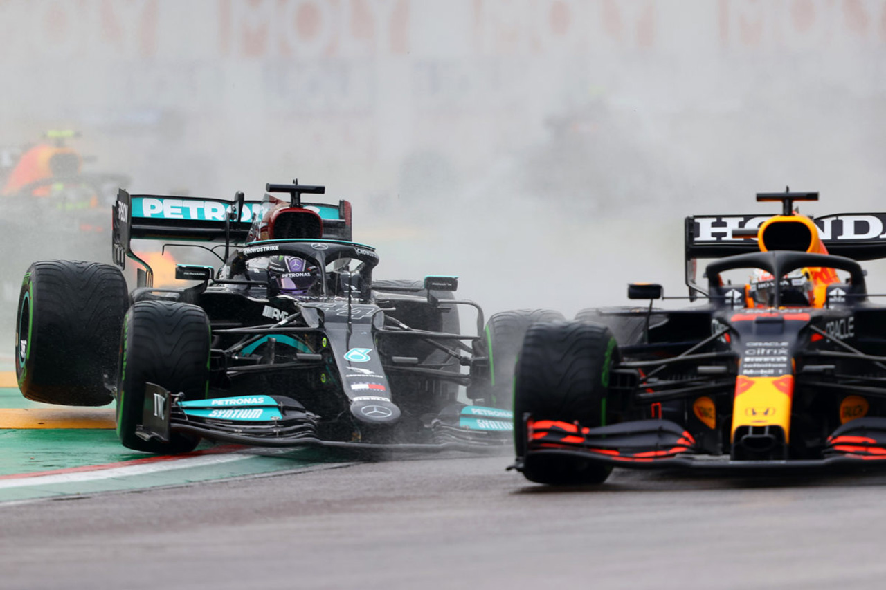 レッドブルF1代表 「メルセデスF1とのライバル関係が激化するのは必然」
