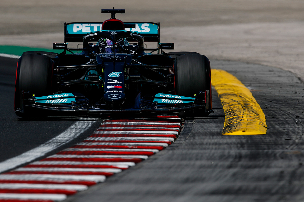 メルセデスF1代表 「フェラーリとの戦いが我々を限界点に到達させた」