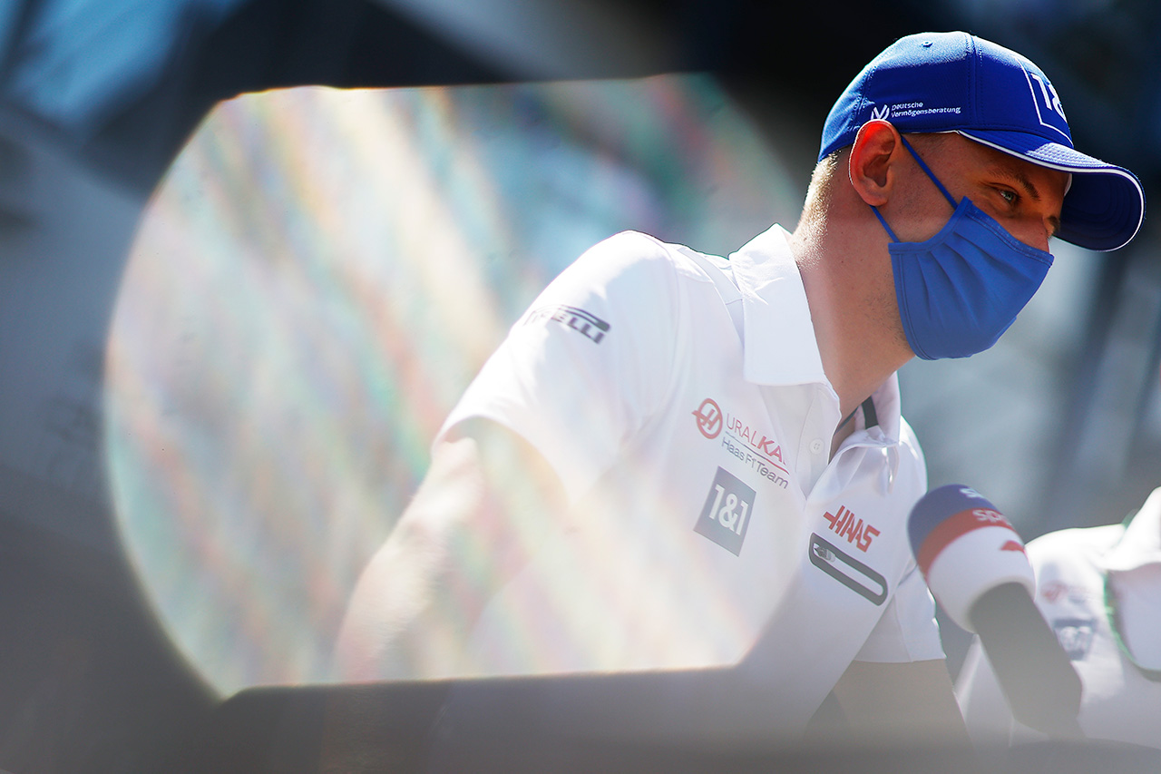 ハースF1 「シューマッハが去った場合もフェラーリ系ドライバーを起用」