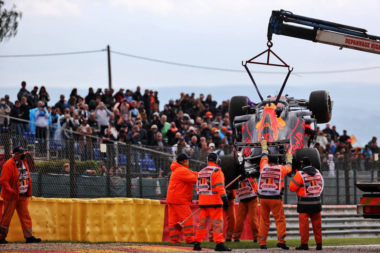 F1ベルギーGP フリー走行2:首位フェルスタッペンのクラッシュで終了
