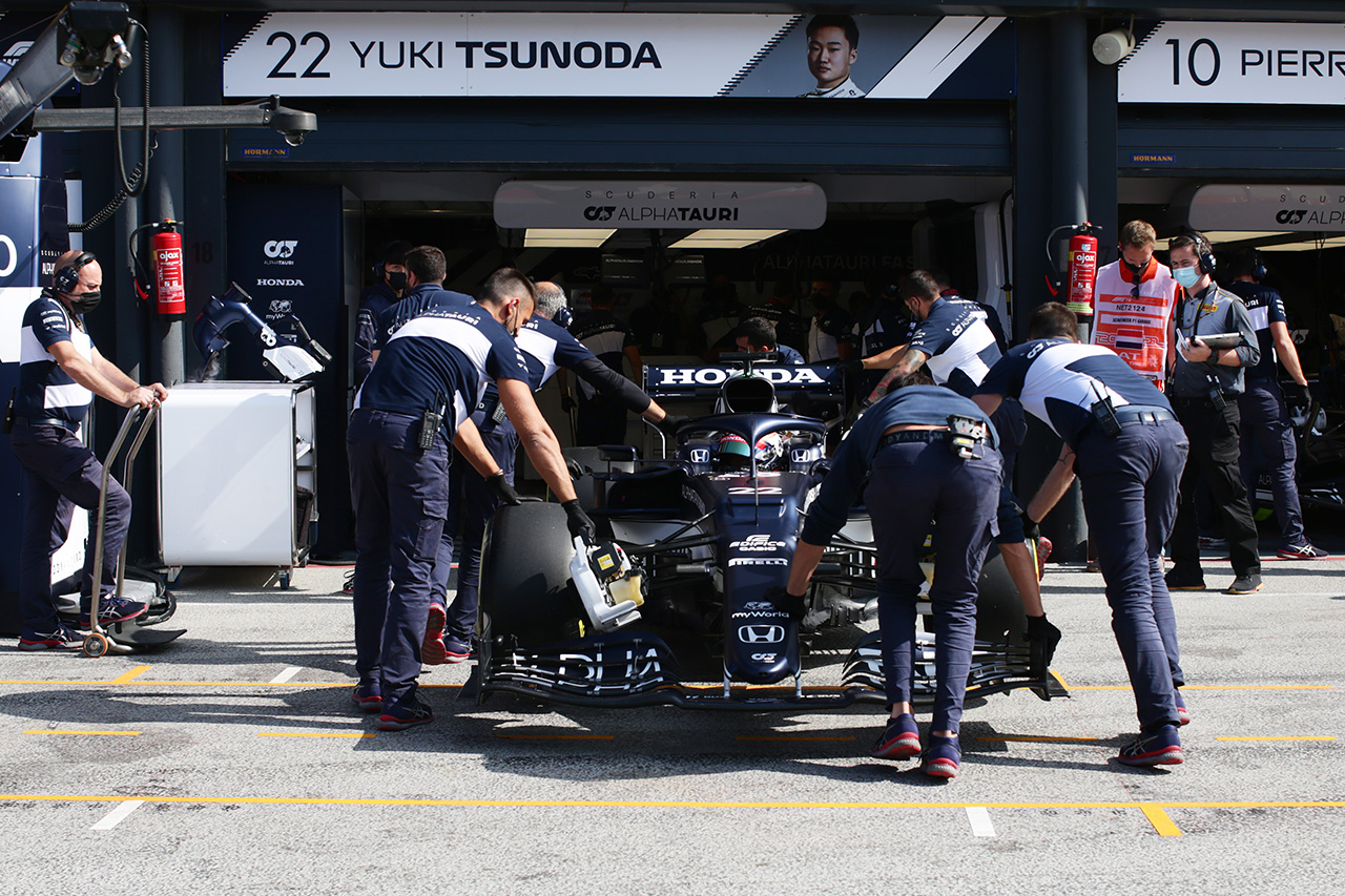 ホンダF1、FP1で角田裕毅にPUトラブルも「最低限のメニューは消化」