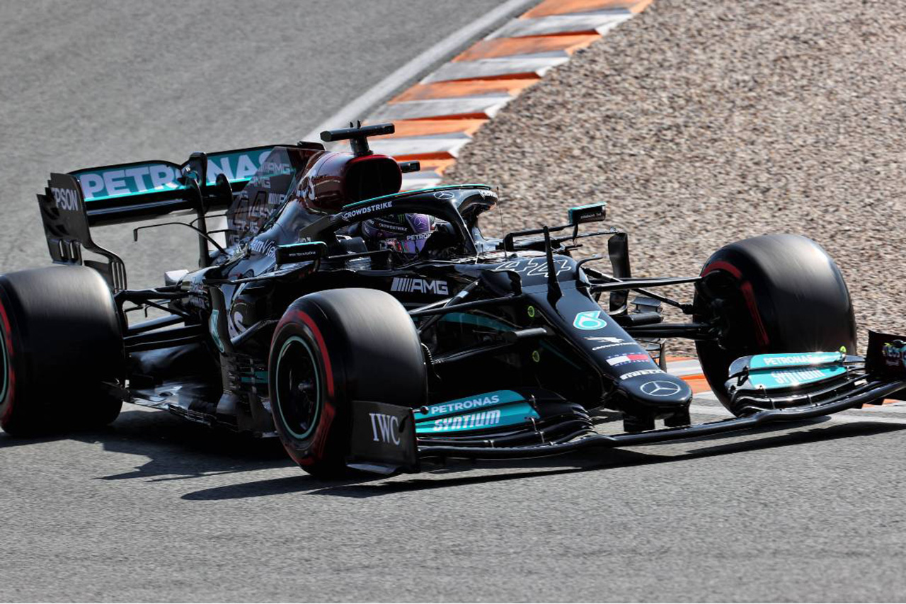 フェラーリF1、メルセデスのF1エンジンの違法性をレッドブルと議論