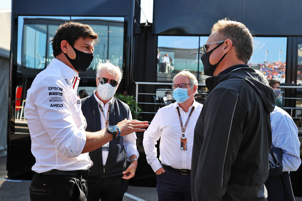 メルセデスF1 「フォルクスワーゲン参入のためなら妥協してもいい」