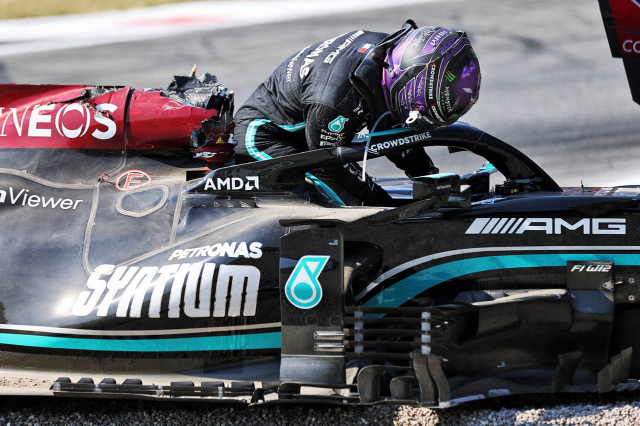 レッドブルF1首脳、メルセデスを非難 「ハミルトンを犠牲者に演出」