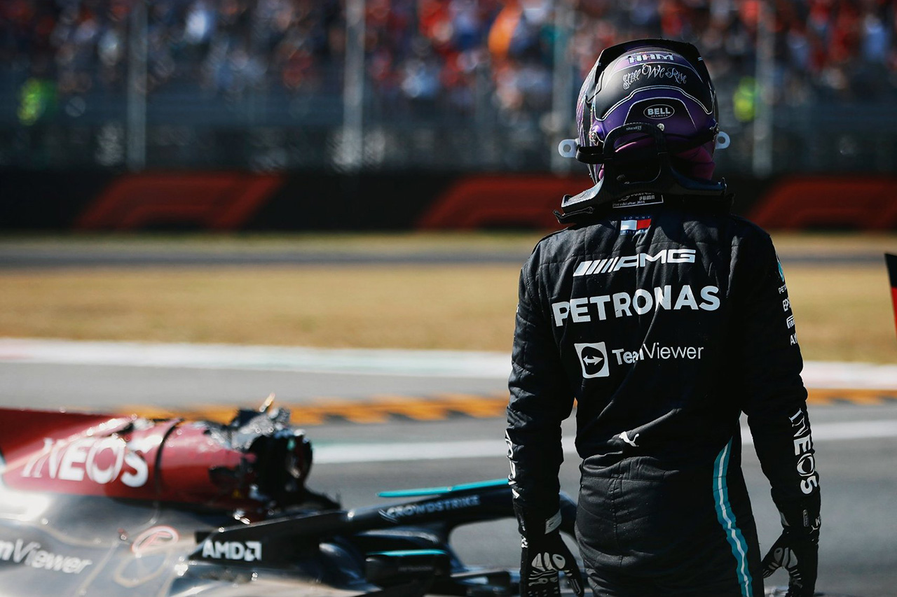 メルセデスF1 「3つの安全デバイスがハミルトンの命を救った」
