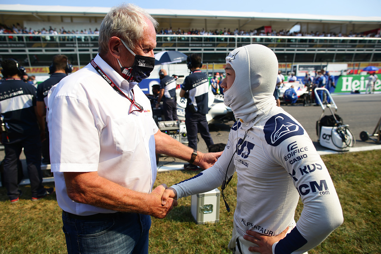 「角田裕毅の2022年の残留に迷いはなかった」とアルファタウリF1代表