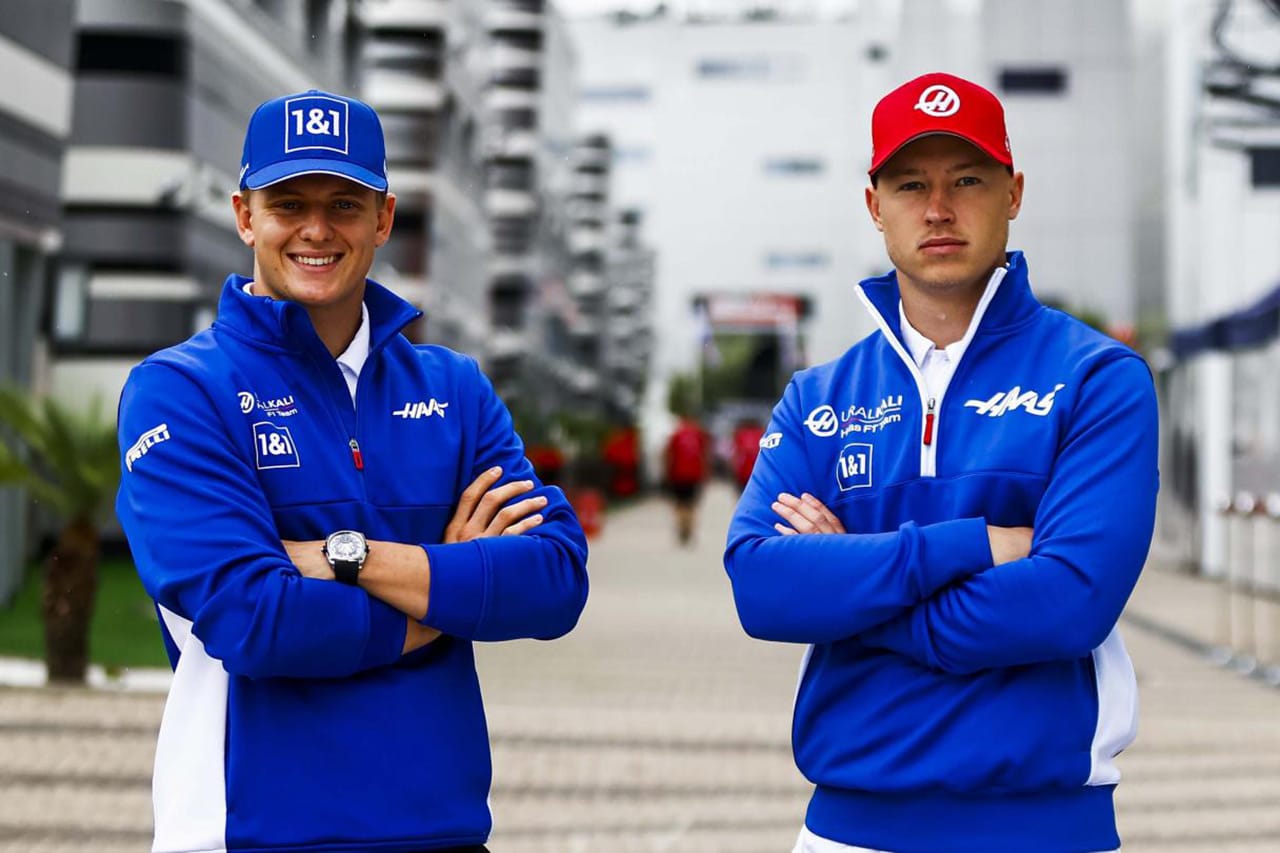 ハースF1、2022年のニキータ・マゼピンとミック・シューマッハの残留を発表