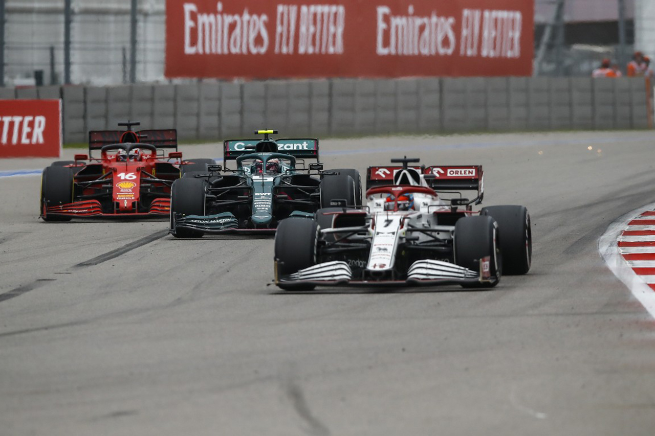 キミ・ライコネン、雨のF1ロシアGPで好走も「ラリーの経験は関係ない」