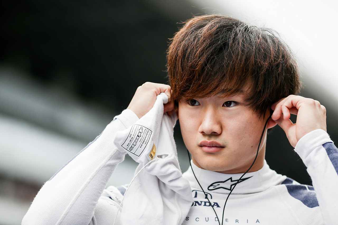 アルファタウリF1代表、角田裕毅の「残留できて驚いた」発言を擁護