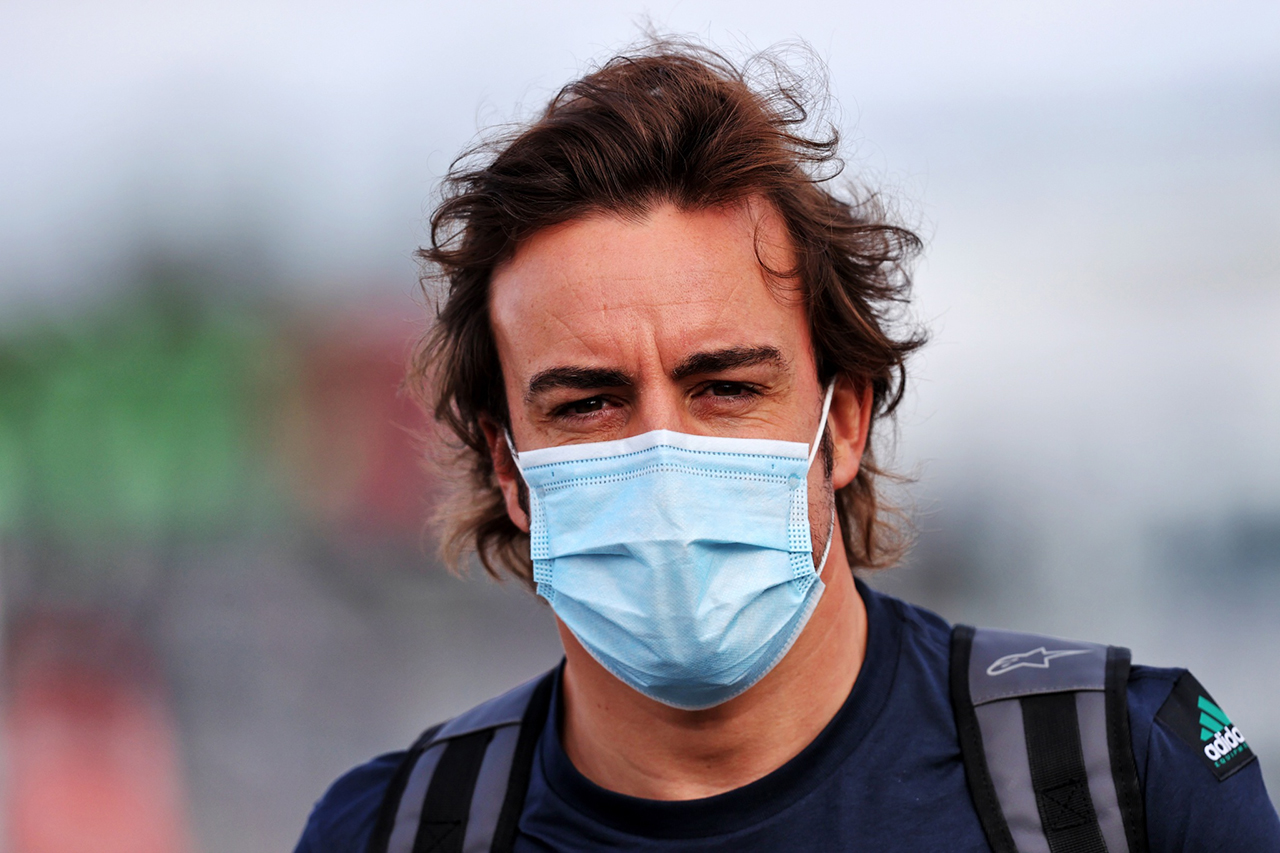 フェルナンド・アロンソ、F1を非難 「ドライバーごとにルールが異なる」