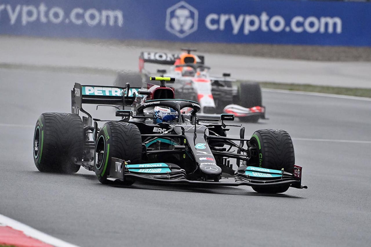 レッドブルF1、メルセデスのF1エンジンについてFIAへの質問を継続