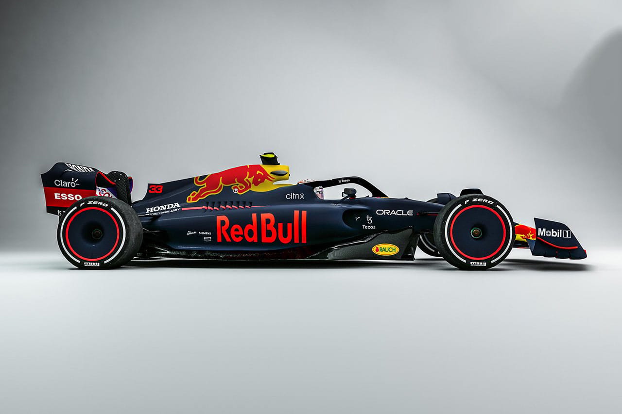 レッドブルF1代表、2022年マシン『RB18』は「まったく異なる哲学で設計」