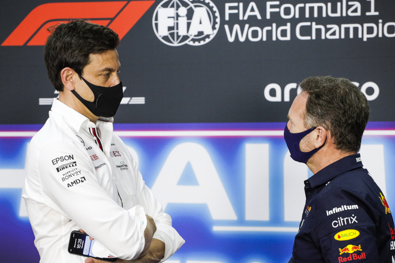 メルセデスF1代表 「クリスチャン・ホーナーはパントマイムの主人公」