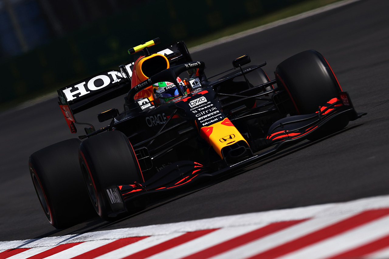 F1メキシコGP フリー走行3回目:母国ペレスが首位でレッドブルが1-2