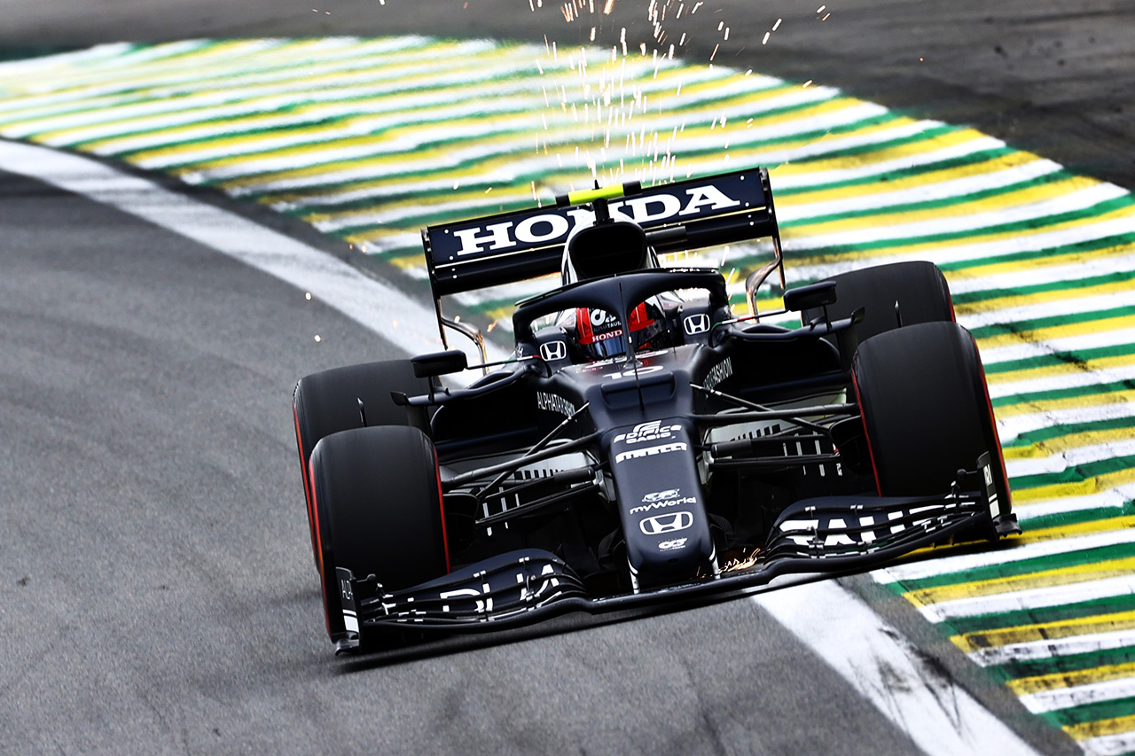 アルファタウリ・ホンダF1 「ガスリーは空を飛んでいるかのような勢い」