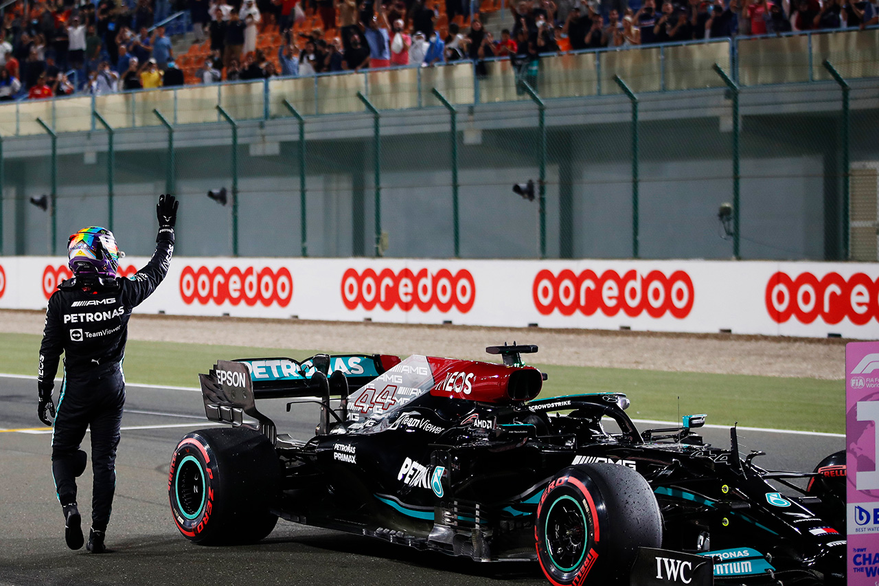 メルセデスF1、新負荷テストに冷笑「レッドブルには幽霊が見えている」