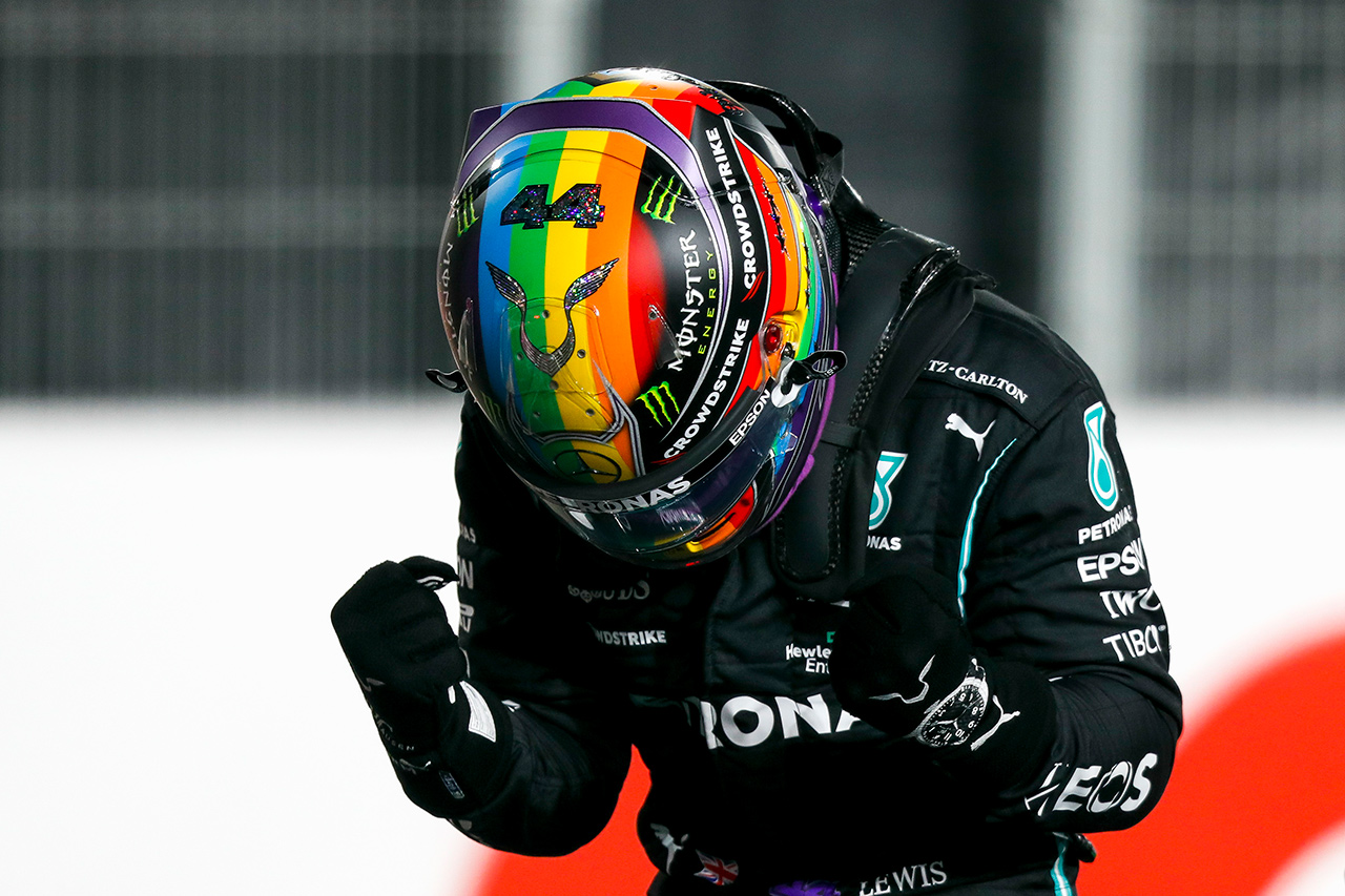 メルセデスF1代表 「彼らはハミルトンの中のライオンを目覚めさせた」