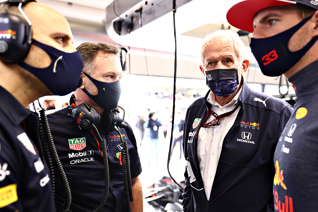 レッドブルF1首脳 「FIAはシステムの不備をドライバーに擦り付けた」