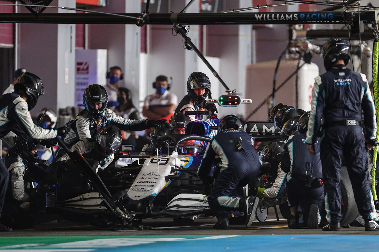 ピレリ、F1カタールGPでのタイヤパンクの原因は「縁石を使った時間」