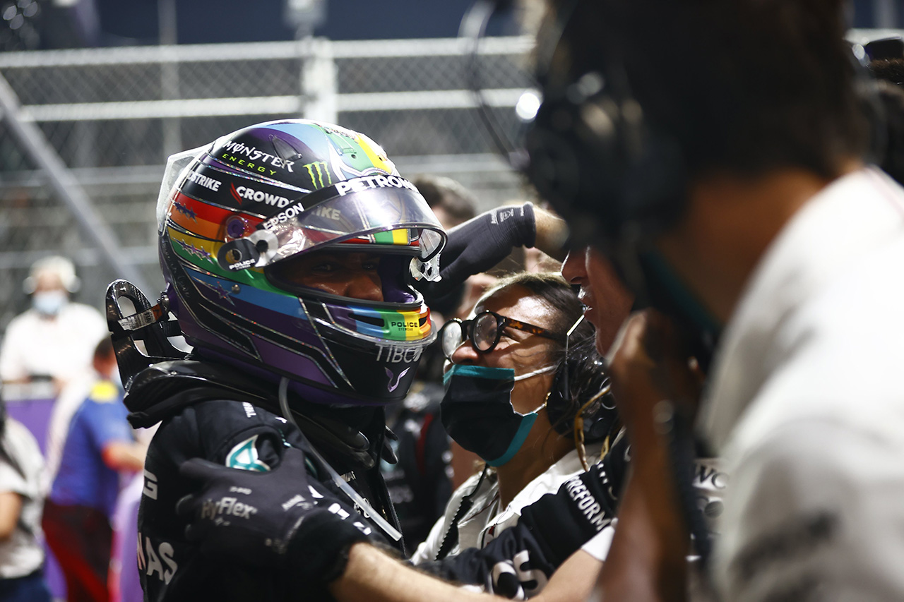 F1サウジアラビアGP 決勝：大荒れのレースでルイス・ハミルトンが3連勝