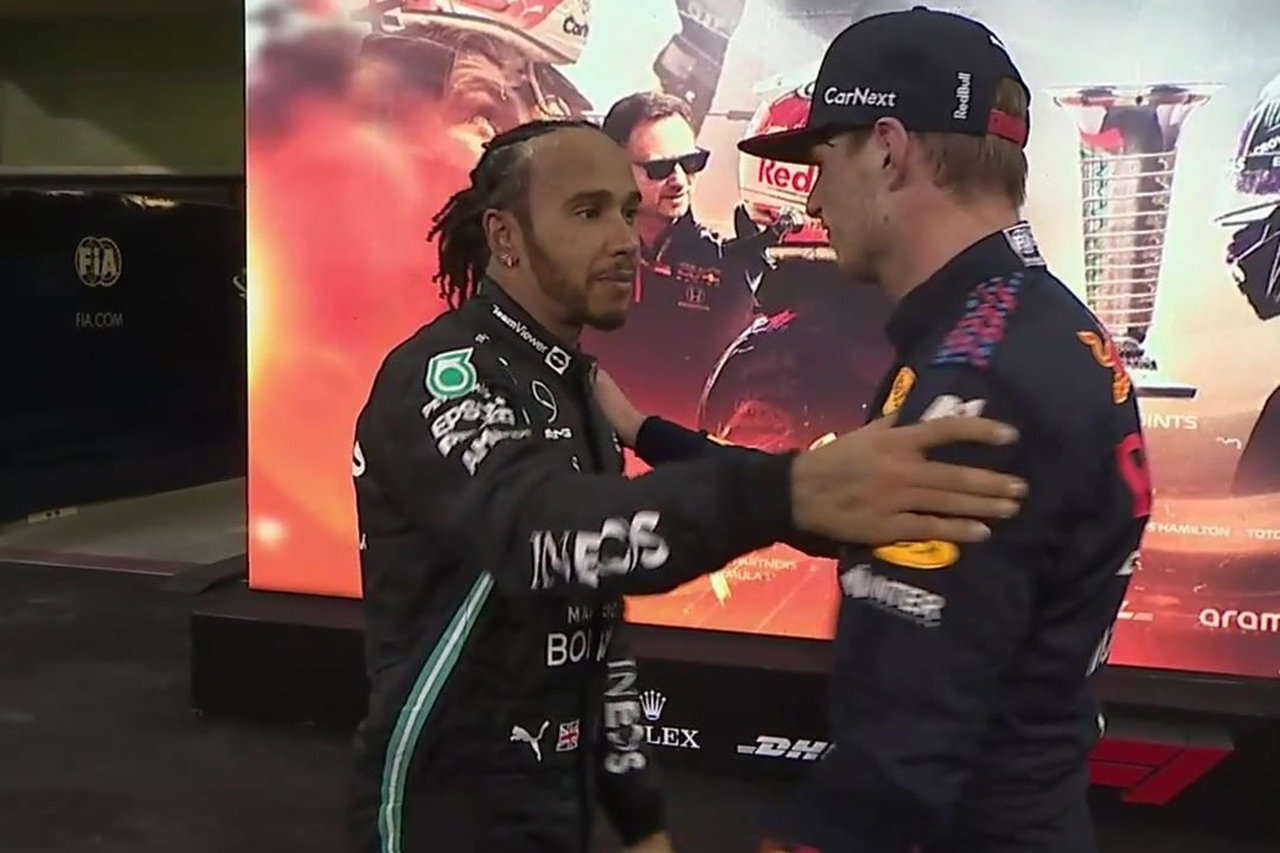 F1噂話:ルイス・ハミルトンはメルセデスF1に抗議撤回を要求していた