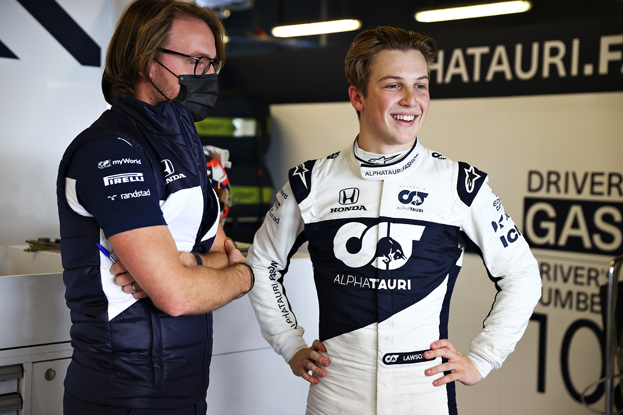 リアム・ローソン、初のF1テストに感動 「マシンから降りたくなかった」