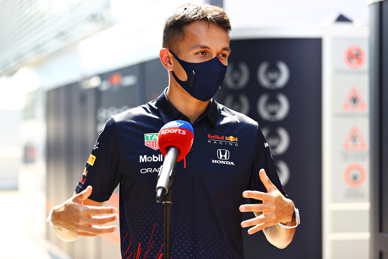 レッドブルF1代表 「アレクサンダー・アルボンはアンサング・ヒーロー」