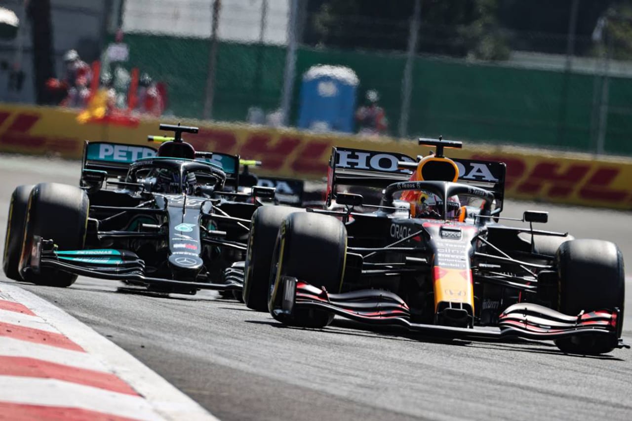 レッドブルF1首脳 「2022年F1マシンの開発はメルセデスとほぼ同等」
