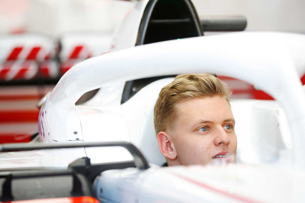 ハースF1代表 「シューマッハはフェラーリでラッセルのように活躍できる」