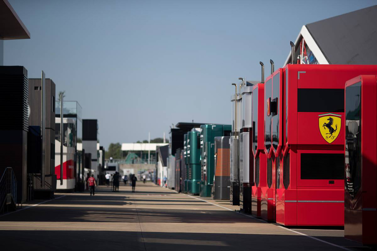F1：パドック入場者全員に新型コロナウイルスのワクチン接種を義務化