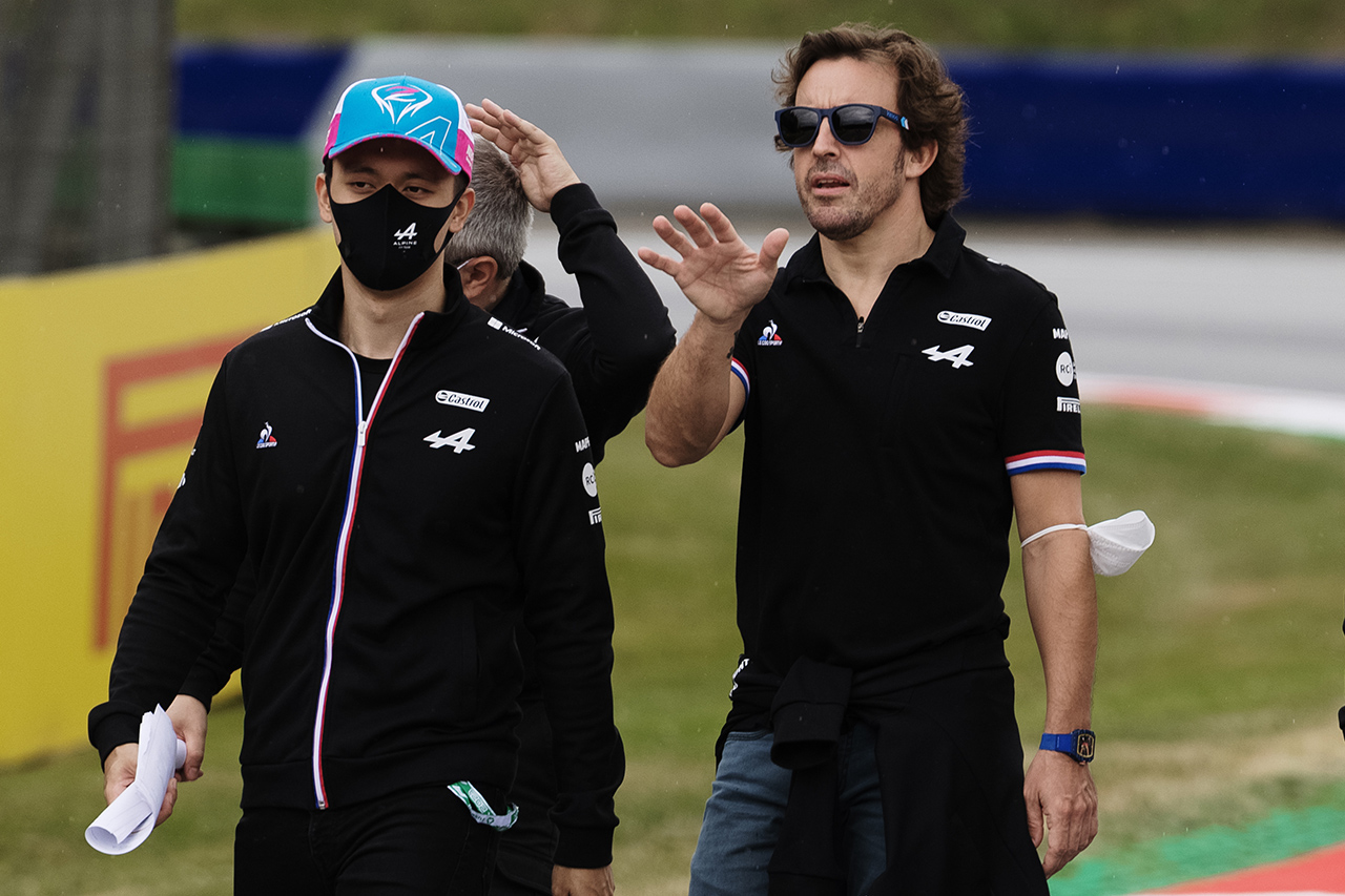 フェルナンド・アロンソ 「周冠宇とF1で戦うのを楽しみにしている」