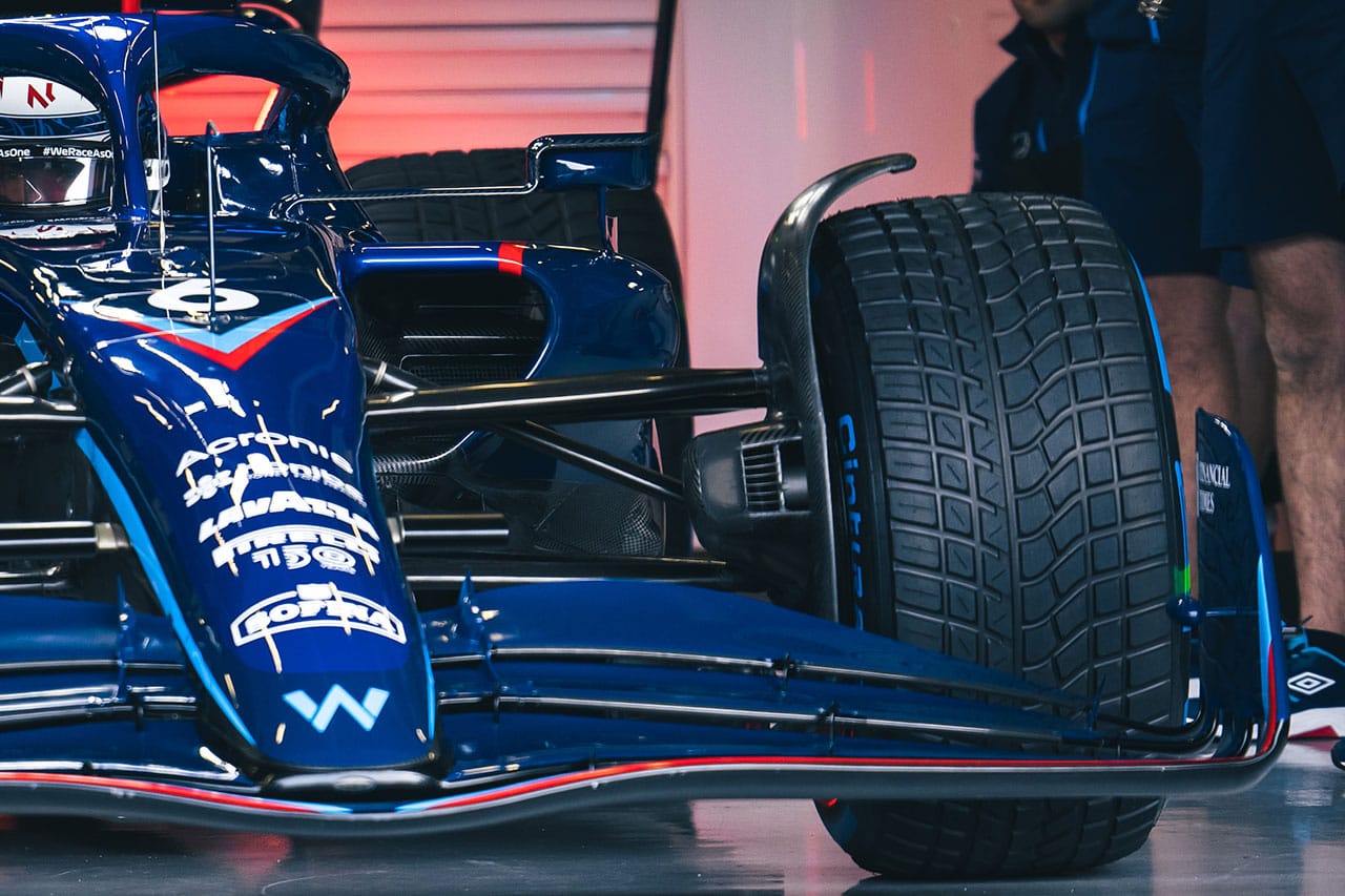 【F1マシン着目点】 浮き彫りになったメルセデスPUの冷却装置の大きさ