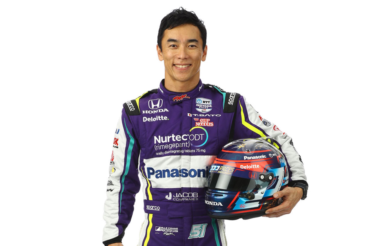 佐藤琢磨、参戦200戦目となる2022年開幕戦でスペシャルヘルメット