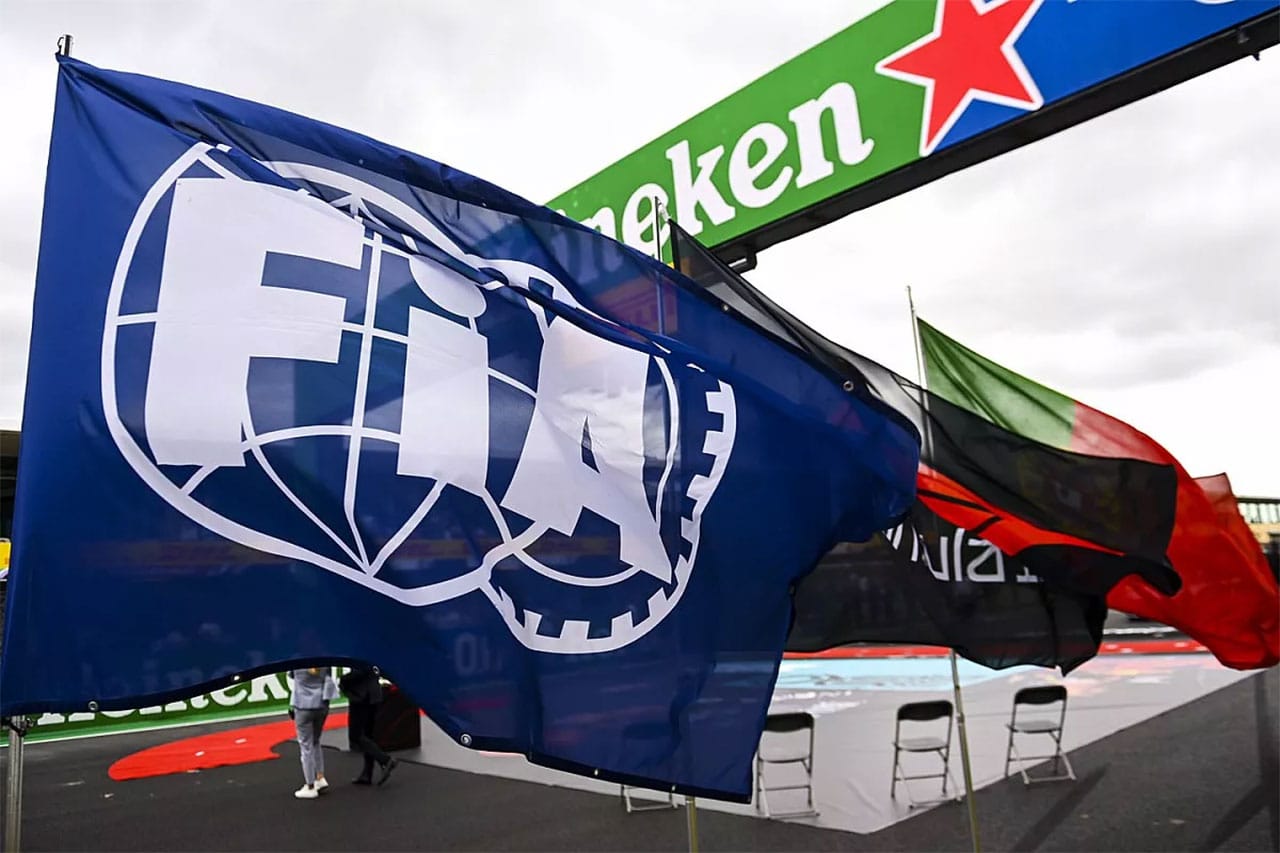 FIA、ロシア人ドライバーの“中立旗”での大会出場を許可
