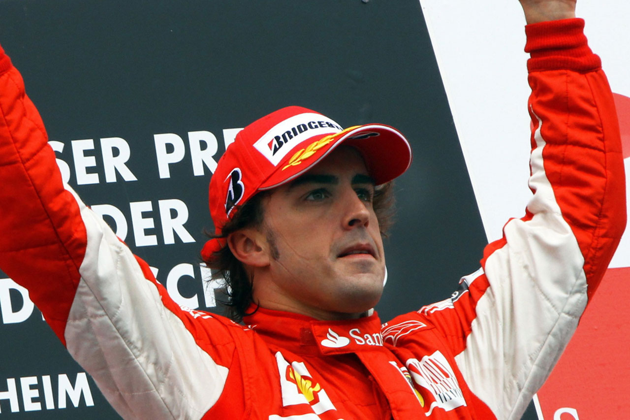 元フェラーリF1首脳 「アロンソはピットウォールを馬鹿のように感じさせた」